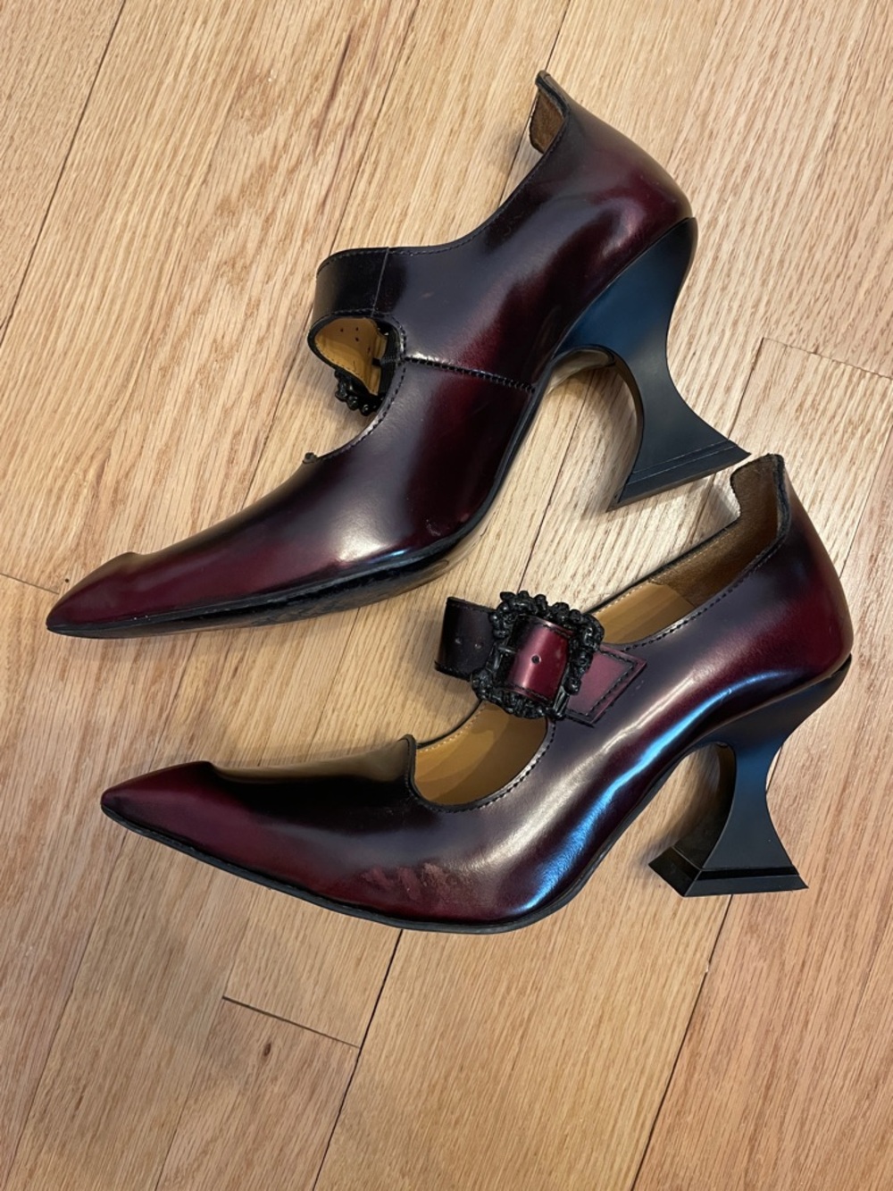 John Fluevog Women's Burgundy and Black Pointed Odette Mary Jane Heels - Picture 3 of 8